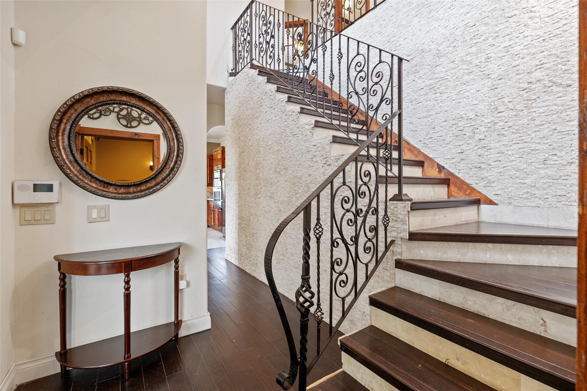 201 Cowal Drive N Spicewood TX 78669