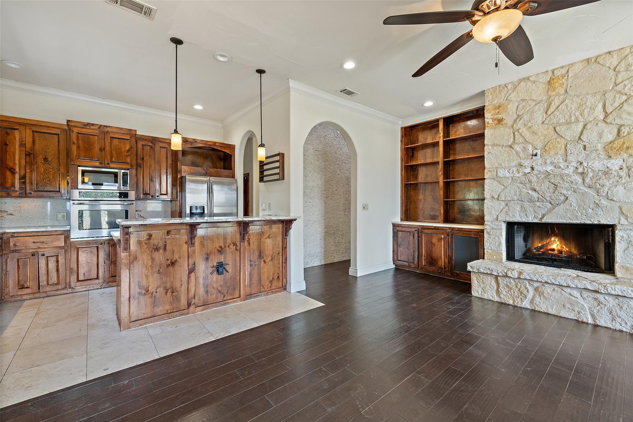 201 Cowal Drive N Spicewood TX 78669