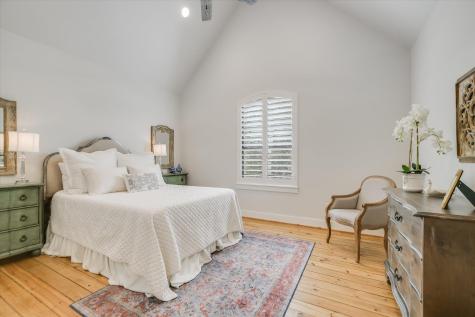 1005 Cats Eye Horseshoe Bay TX 78657