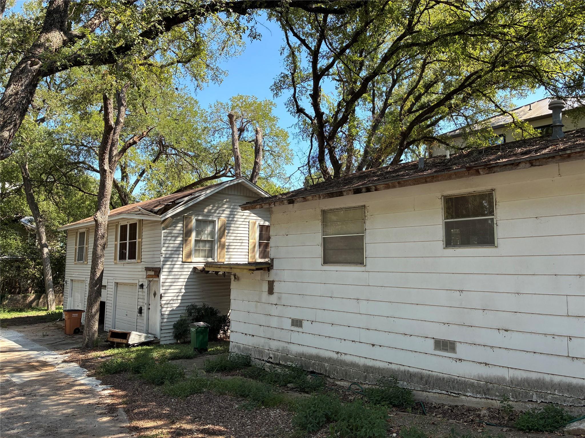2005 Sharon Lane Austin TX 78703