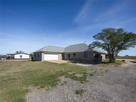 2412 Williamson Road Lockhart TX 78644