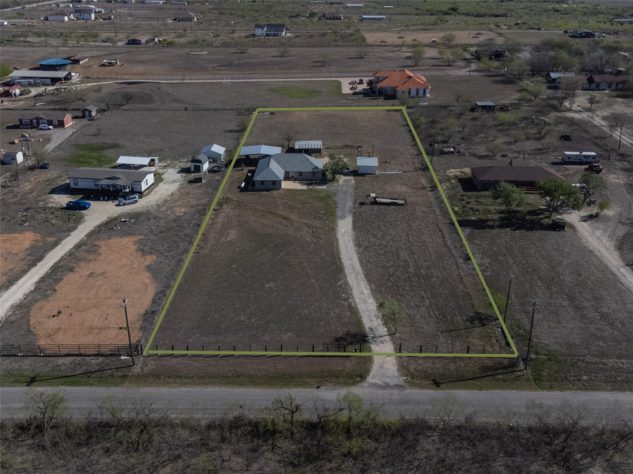 2412 Williamson Road Lockhart TX 78644