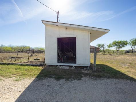 2412 Williamson Road Lockhart TX 78644