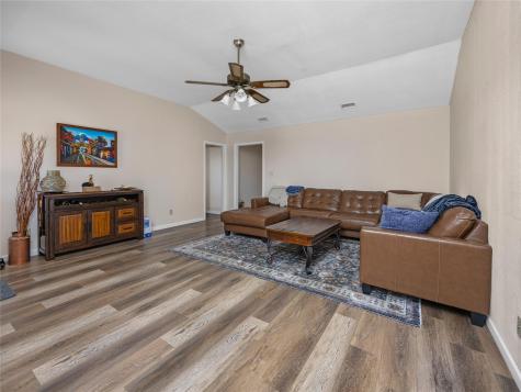 2412 Williamson Road Lockhart TX 78644
