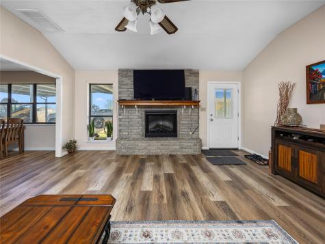 2412 Williamson Road Lockhart TX 78644