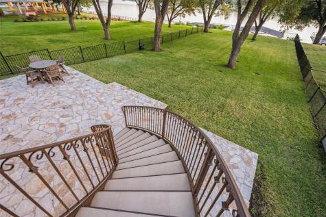 327 Meadowlakes Drive Meadowlakes TX 78654
