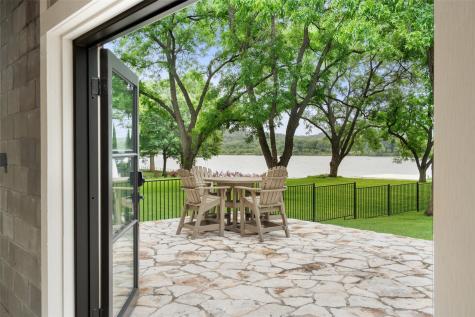 327 Meadowlakes Drive Meadowlakes TX 78654