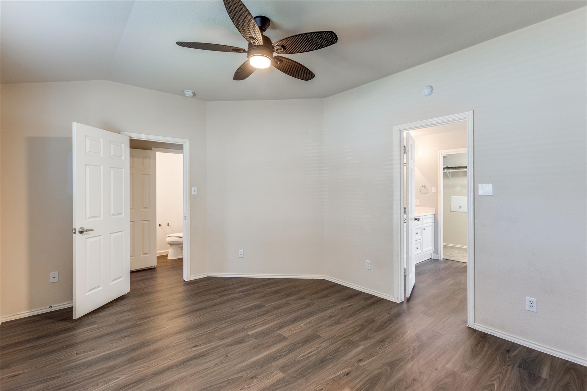 5043 Hartson Kyle TX 78640