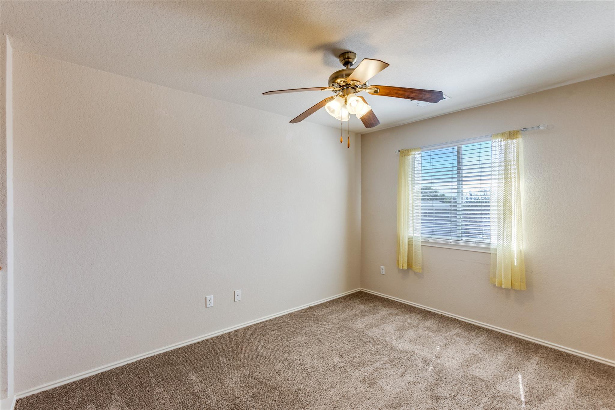 5043 Hartson Kyle TX 78640