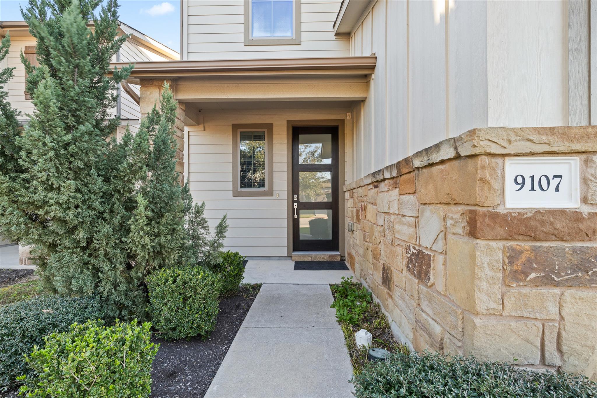 9107 Moonstone Drive Austin TX 78729