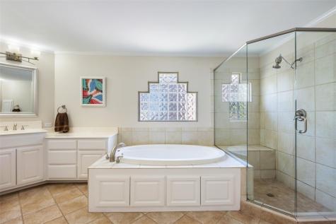 6425 Yaupon Drive Austin TX 78759
