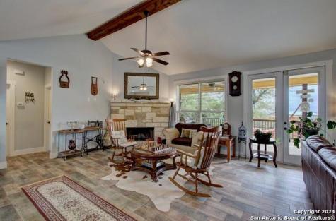 520 Monarch Canyon Lake TX 78133
