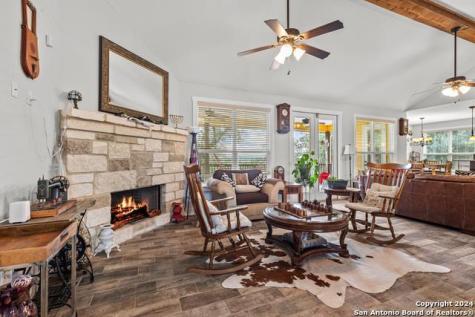 520 Monarch Canyon Lake TX 78133