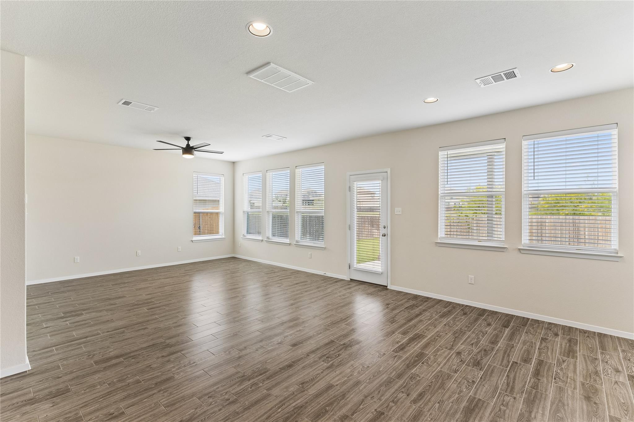 318 Schuylerville Drive Elgin TX 78621