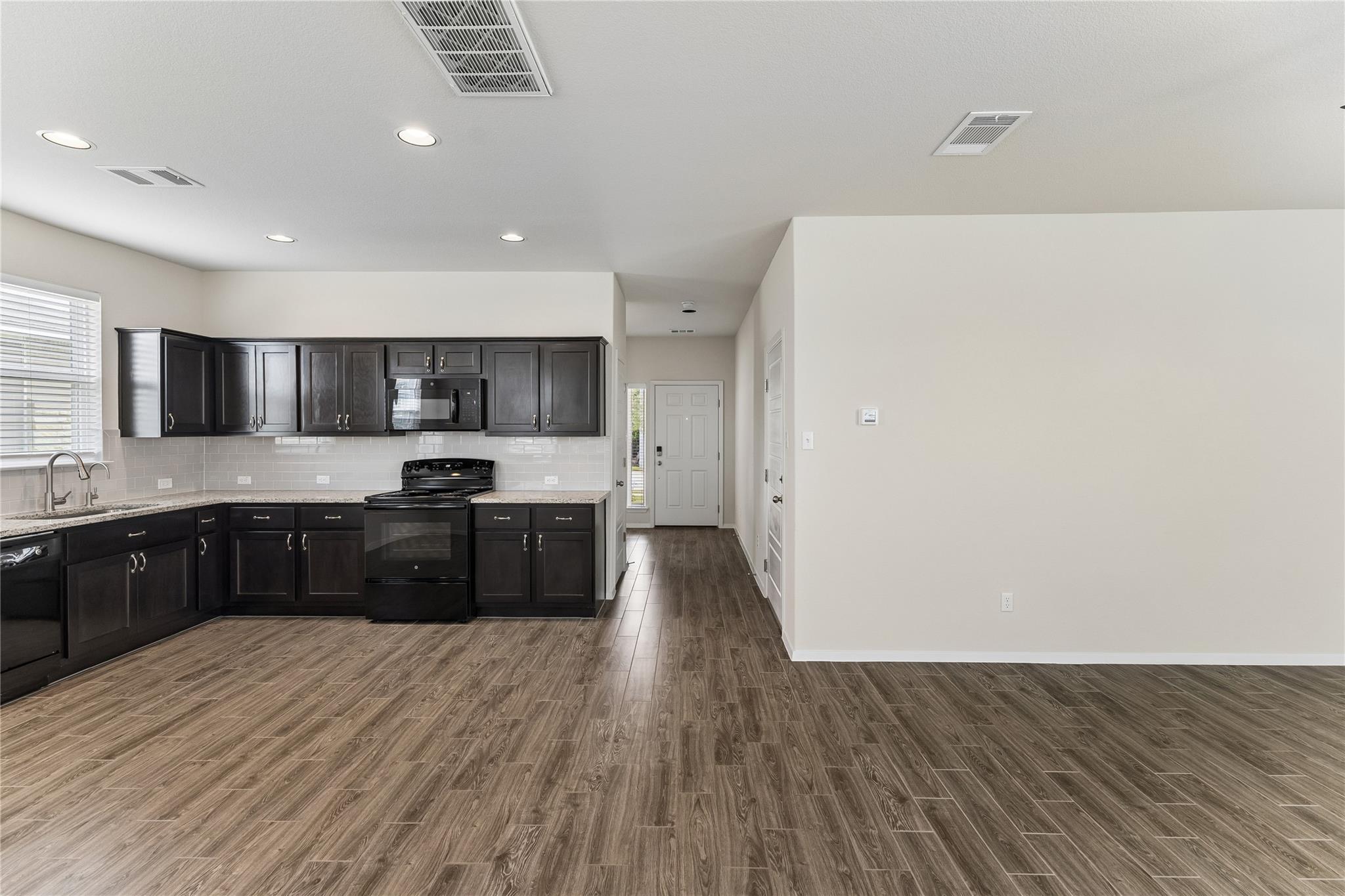 318 Schuylerville Drive Elgin TX 78621