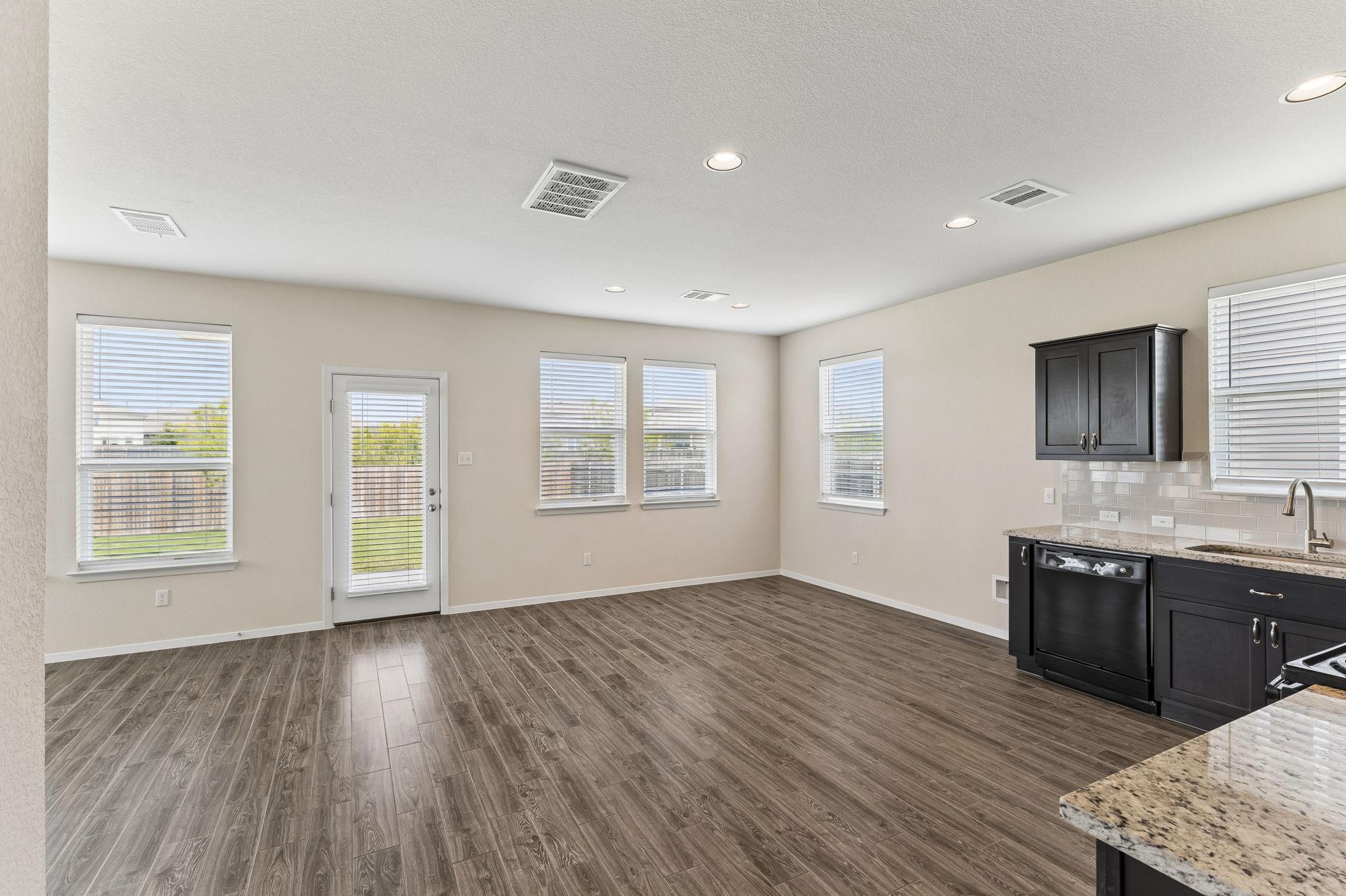 318 Schuylerville Drive Elgin TX 78621