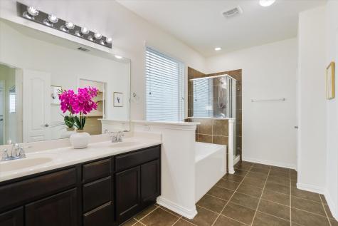 115 Mollie Drive Hutto TX 78634