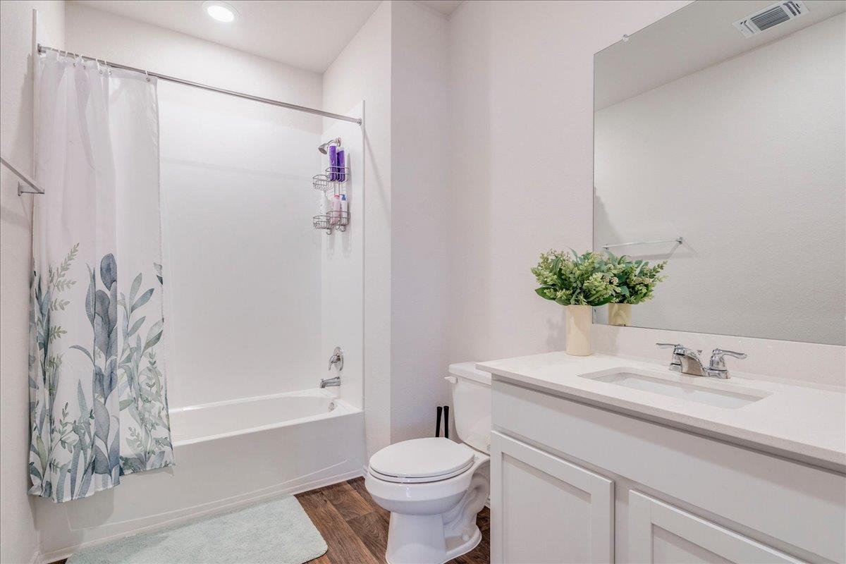 125 Frogmore Loop Uhland TX 78640