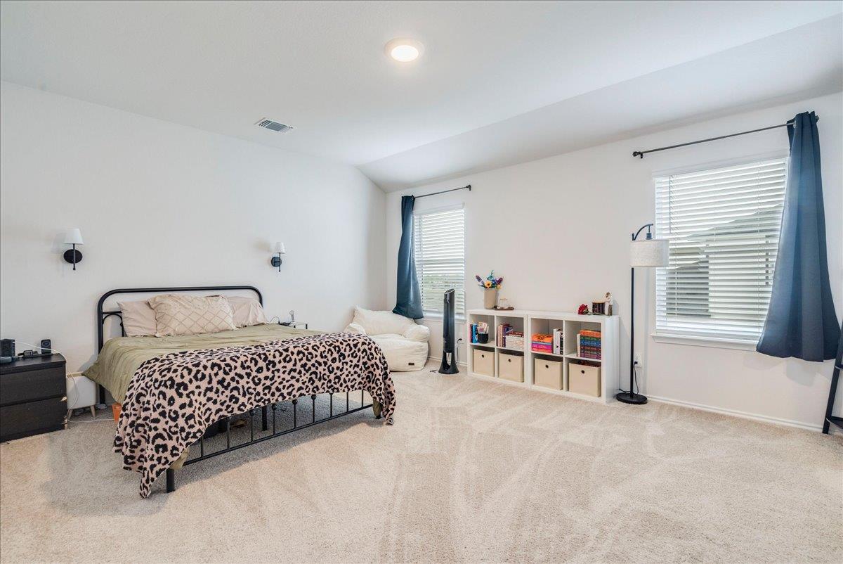 125 Frogmore Loop Uhland TX 78640