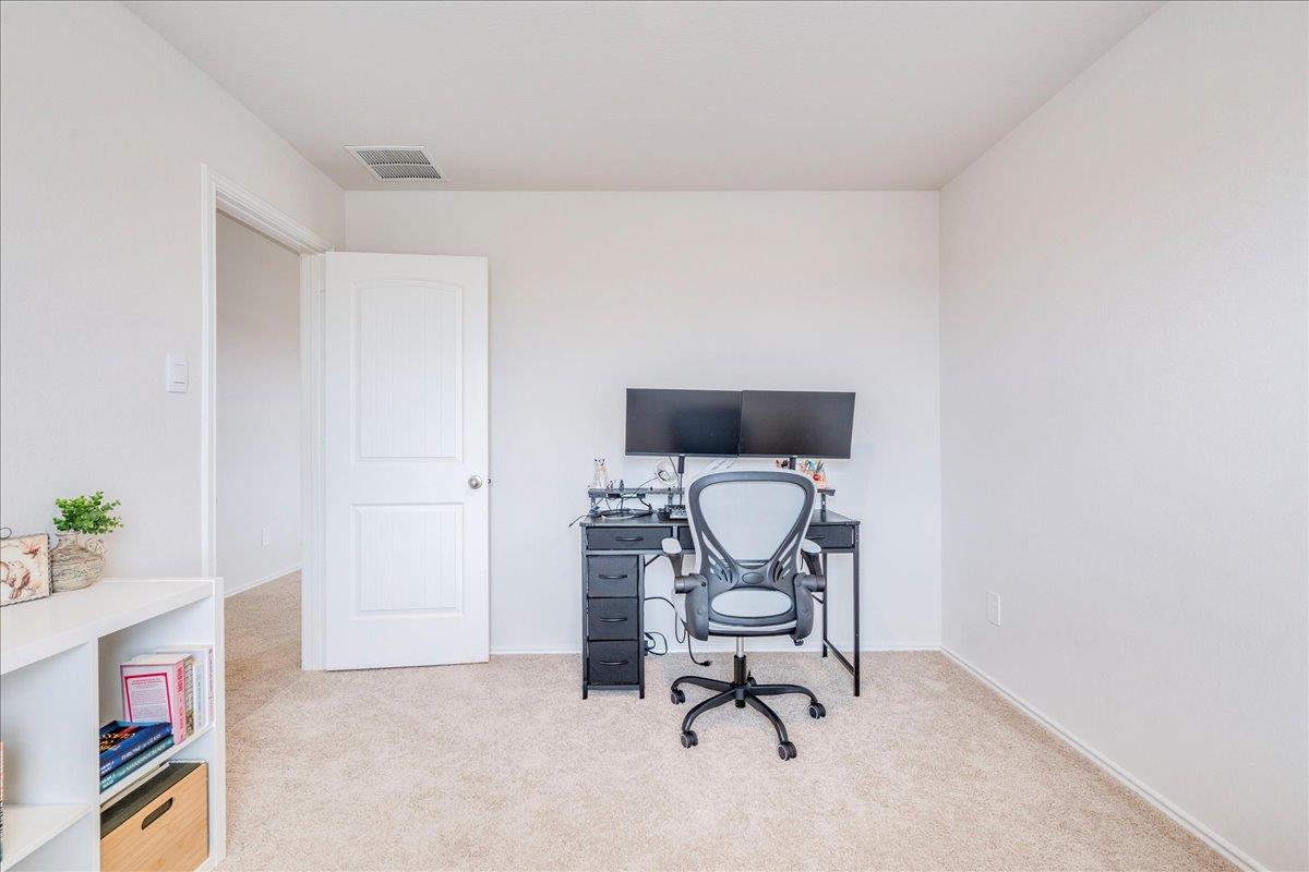 125 Frogmore Loop Uhland TX 78640