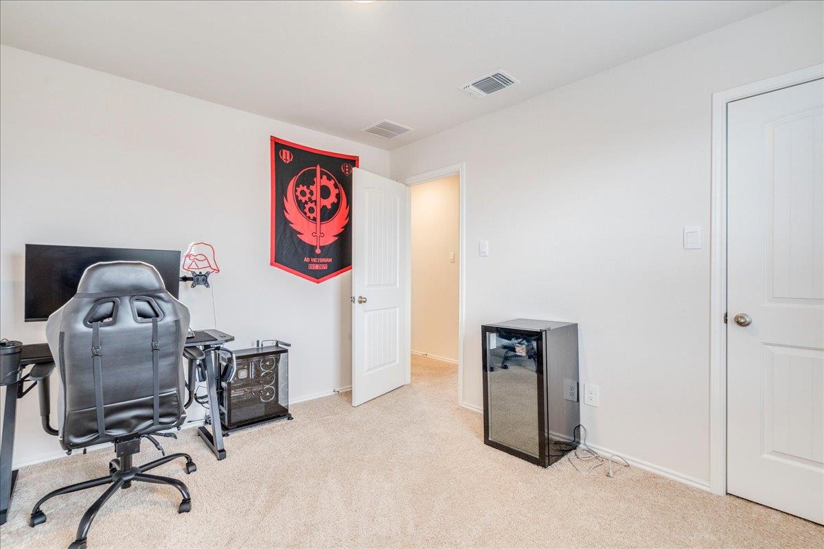 125 Frogmore Loop Uhland TX 78640