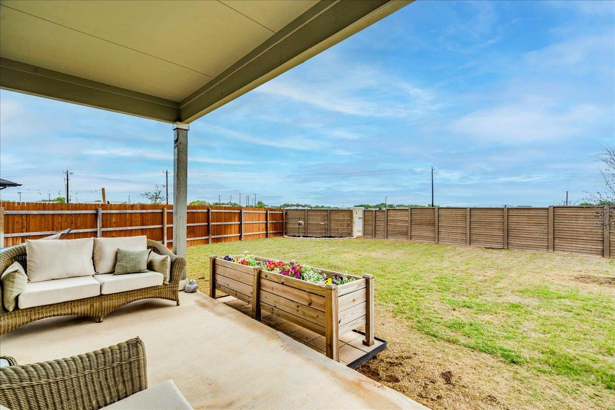125 Frogmore Loop Uhland TX 78640