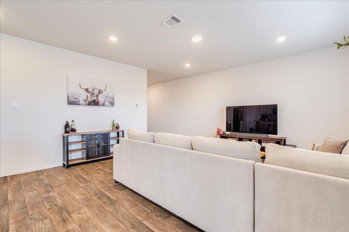 125 Frogmore Loop Uhland TX 78640