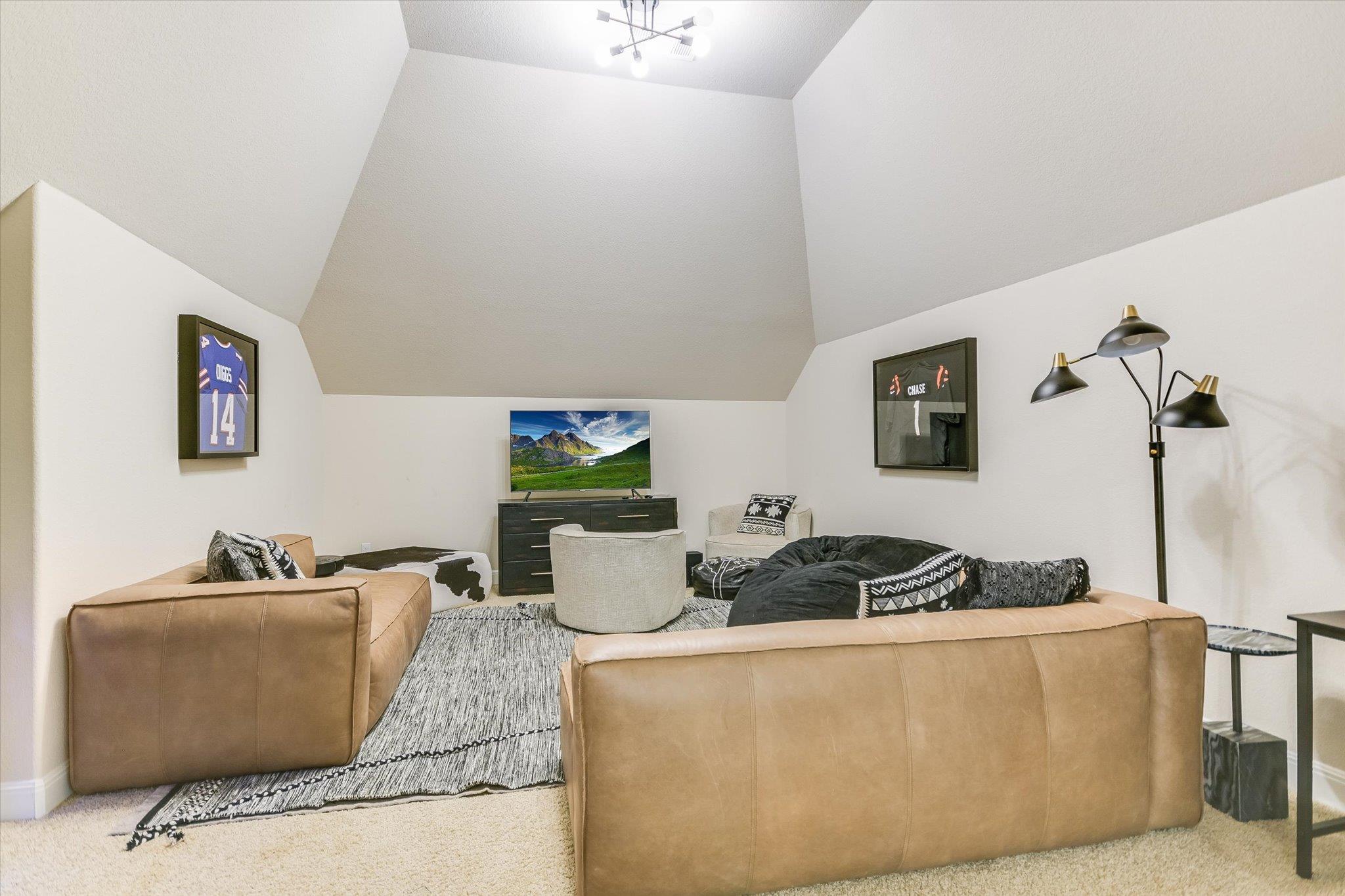 8813 Fescue Lane Austin TX 78738