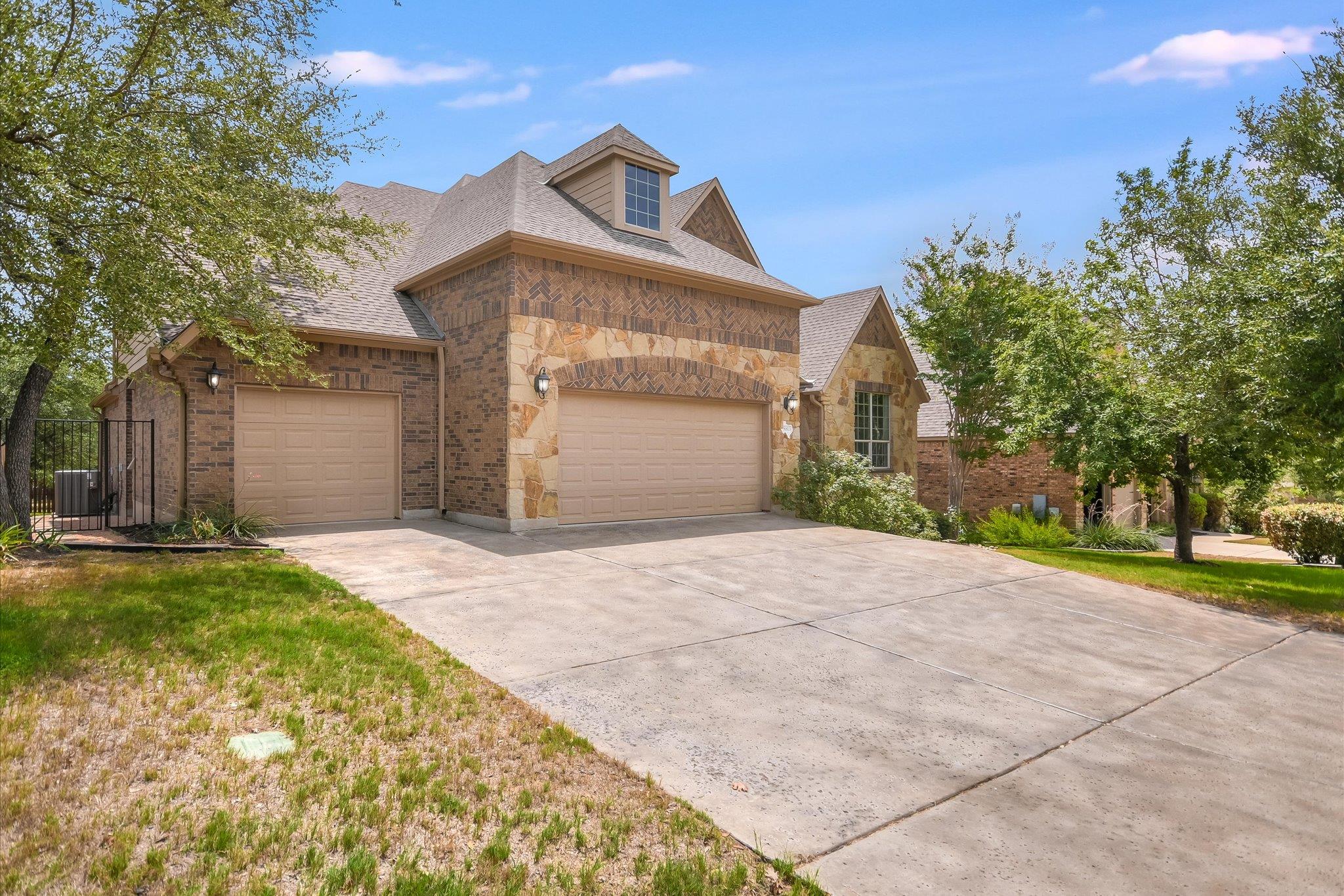 8813 Fescue Lane Austin TX 78738