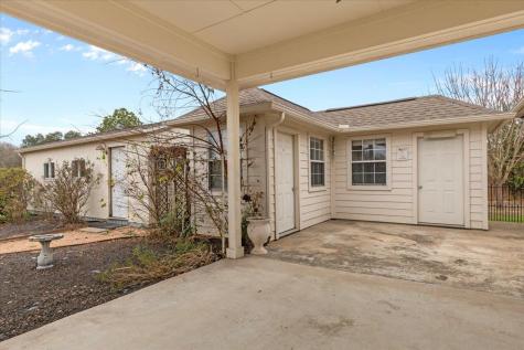 106 Spring Meadow Bastrop TX 78602