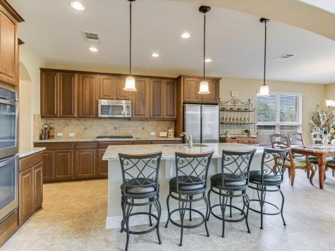 12400 Lostwood Circle Austin TX 78748