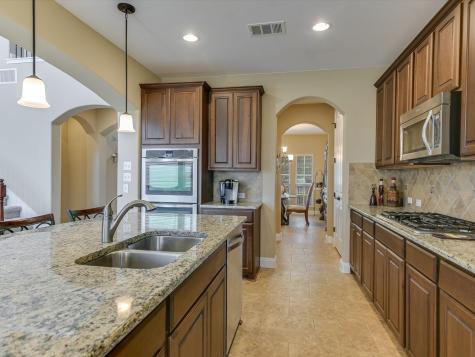 12400 Lostwood Circle Austin TX 78748