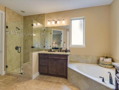12400 Lostwood Circle Austin TX 78748