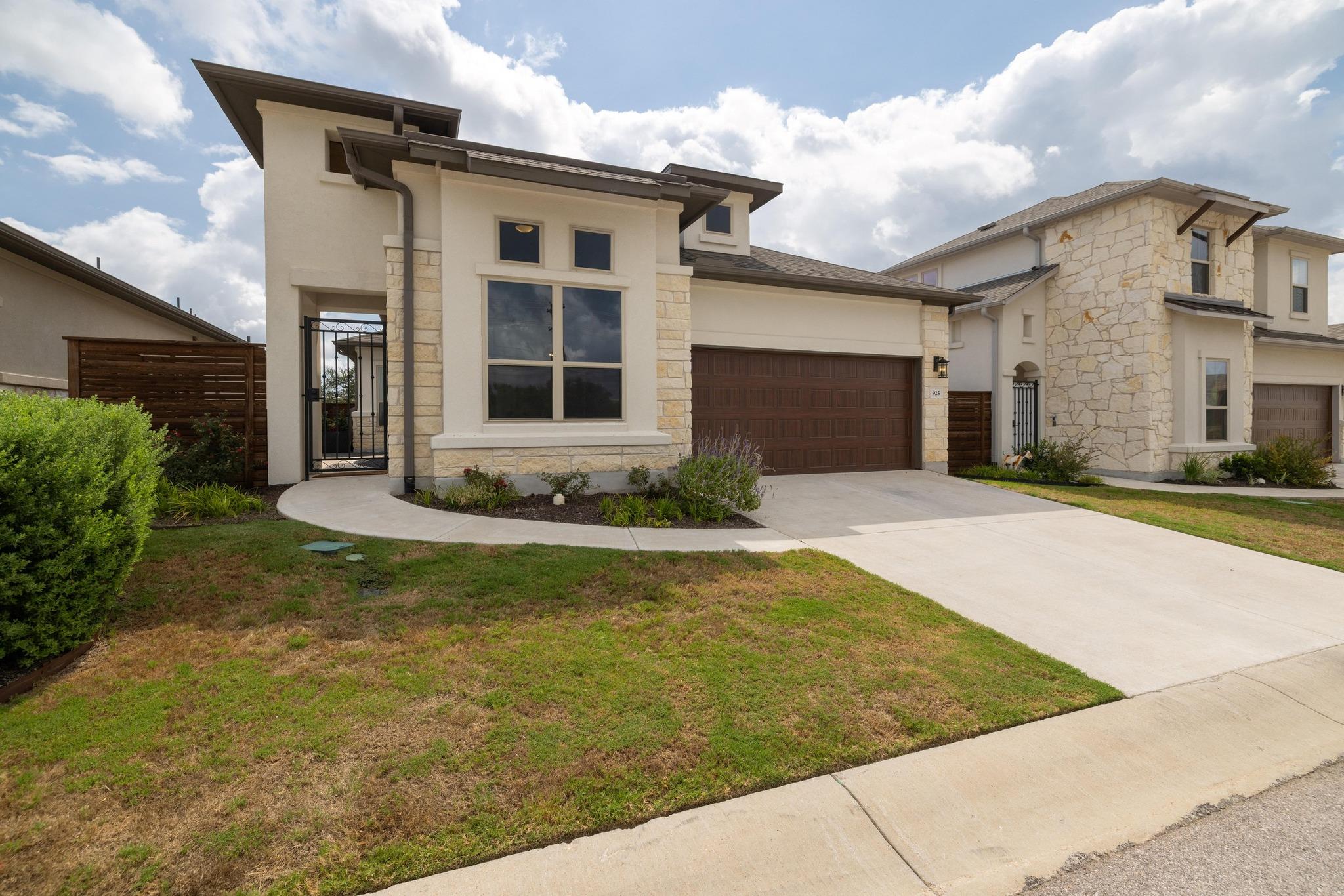 925 Indian Hawthorne Drive Georgetown TX 78628
