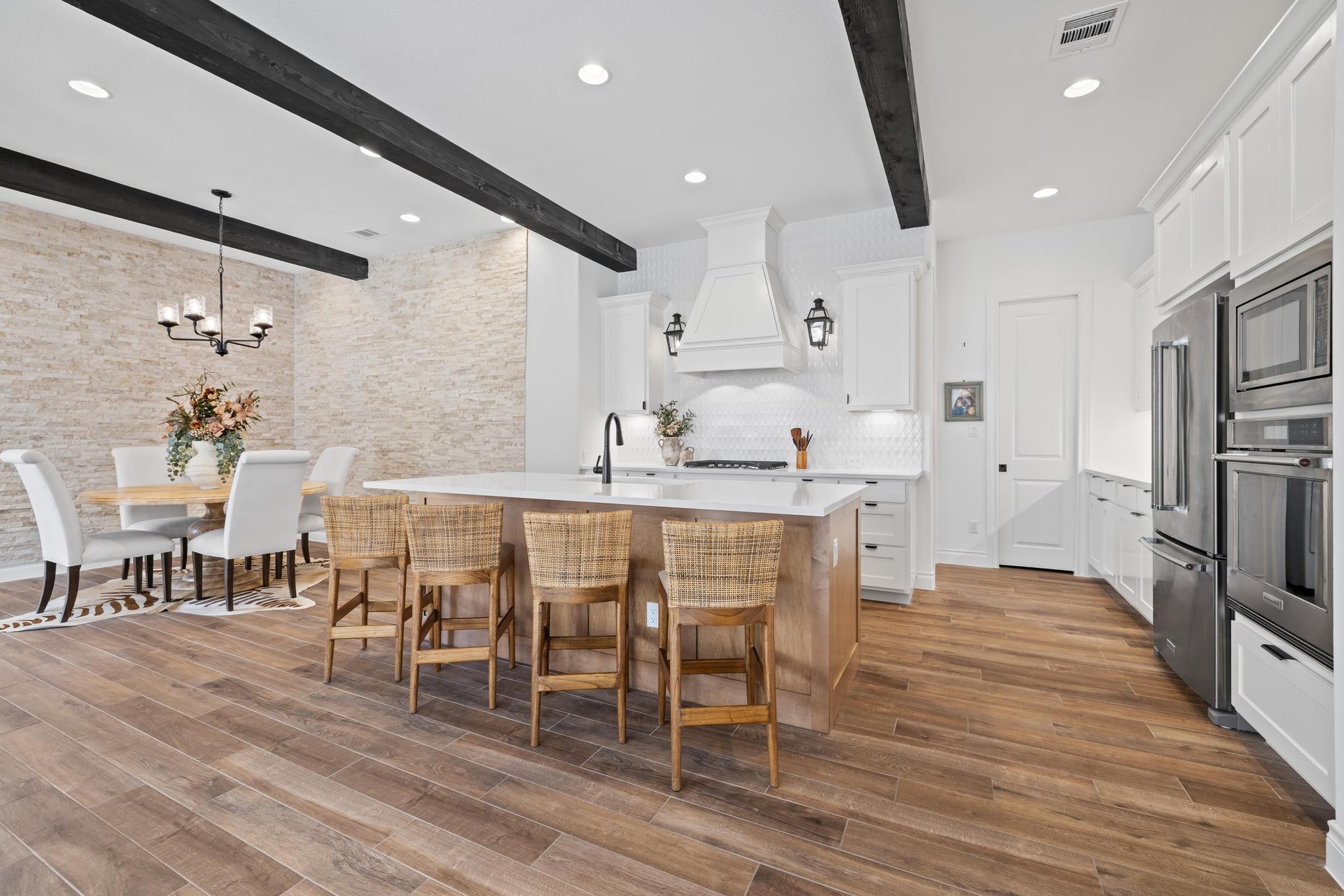 925 Indian Hawthorne Drive Georgetown TX 78628