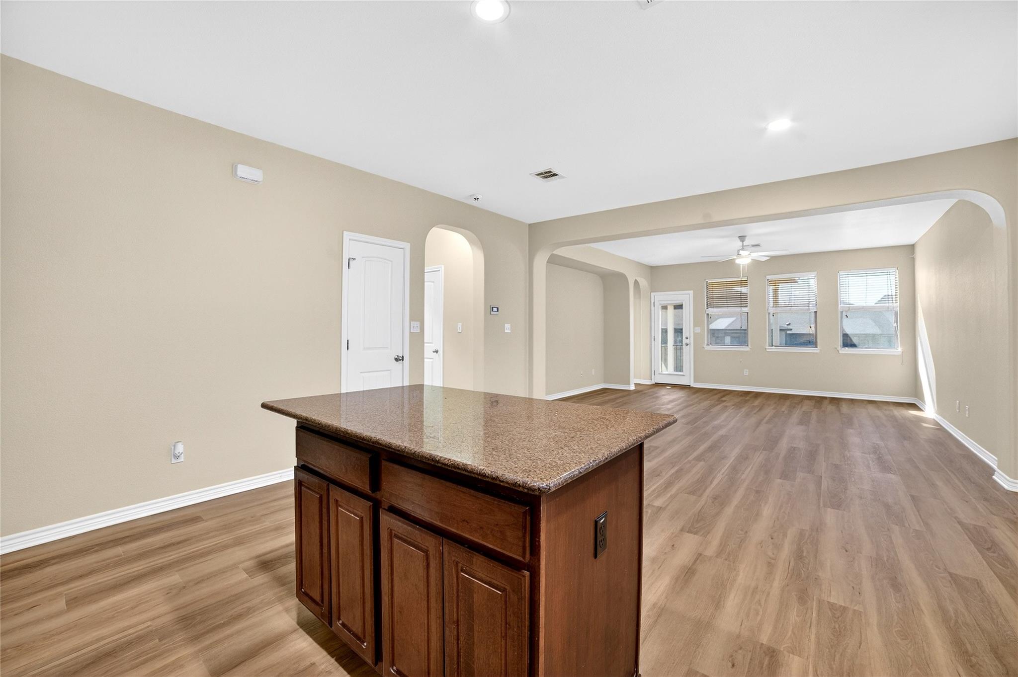 1090 Sussex Way Round Rock TX 78665