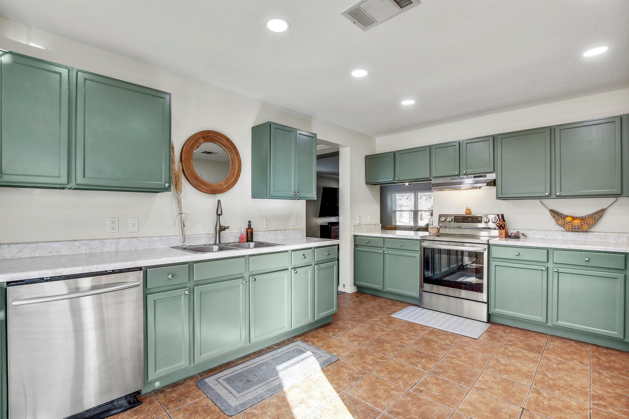 1317 Bradbury Lane Austin TX 78753