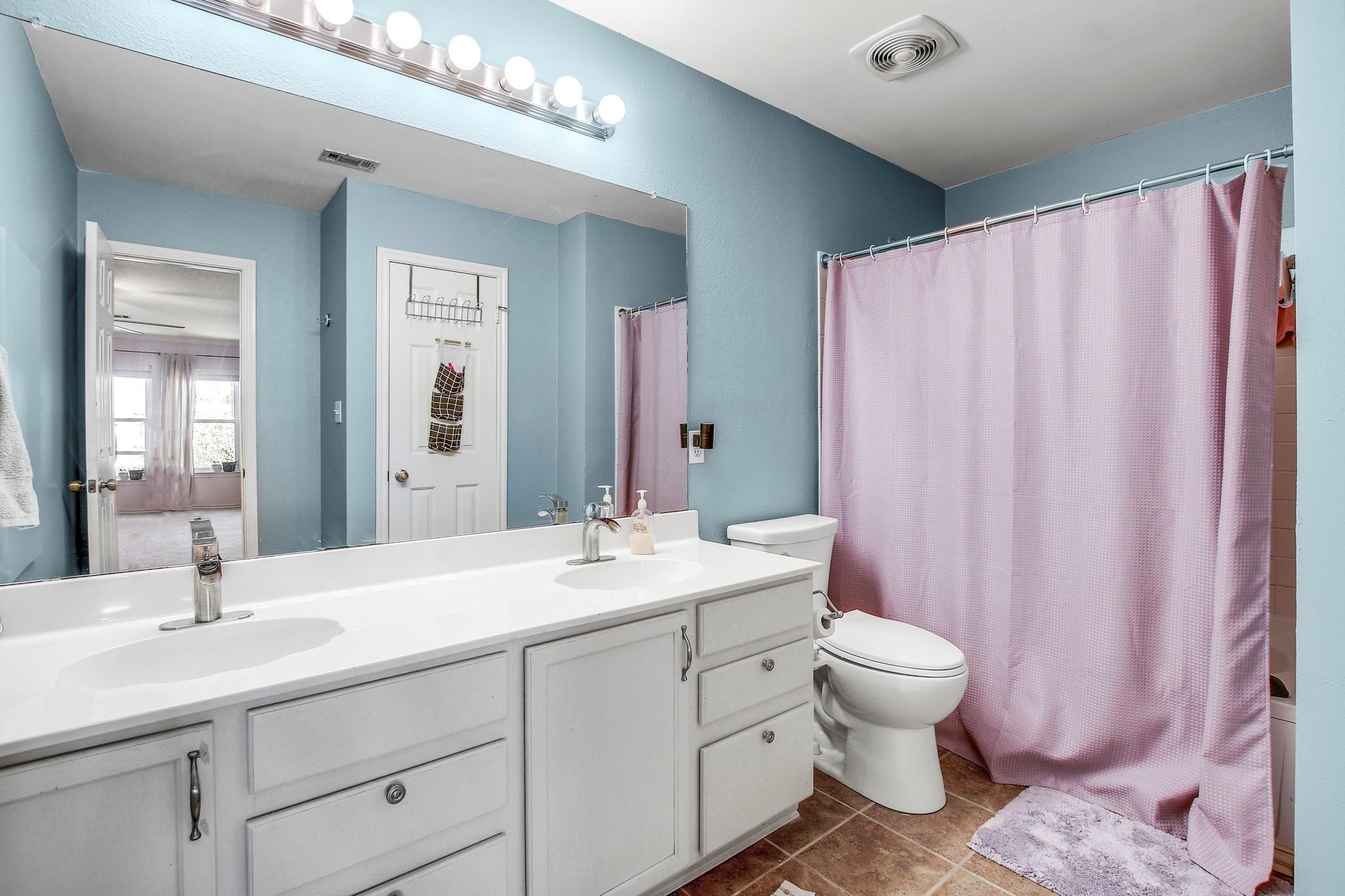 1317 Bradbury Lane Austin TX 78753