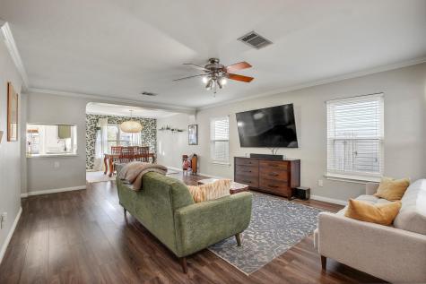 1317 Bradbury Lane Austin TX 78753