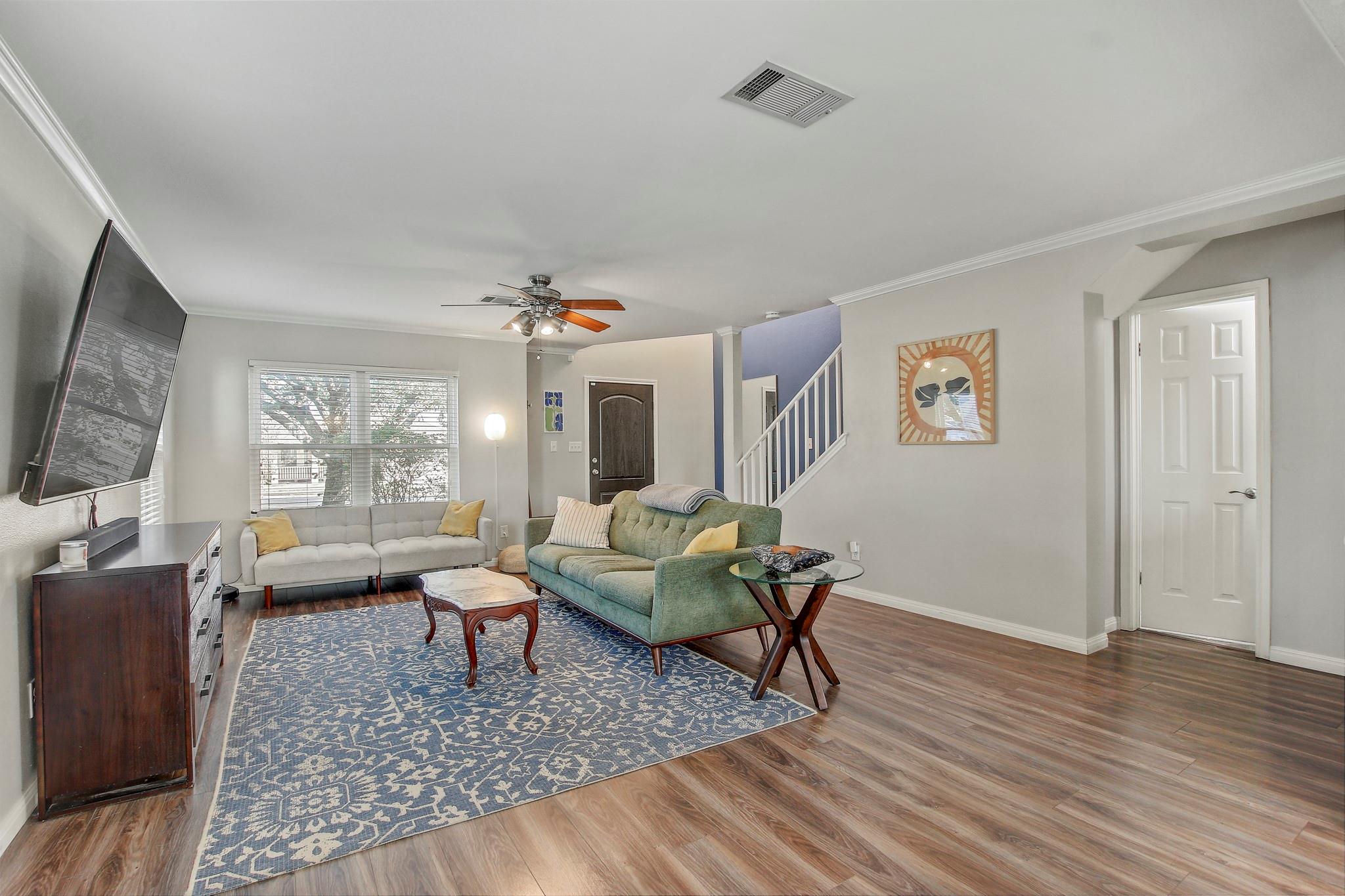 1317 Bradbury Lane Austin TX 78753