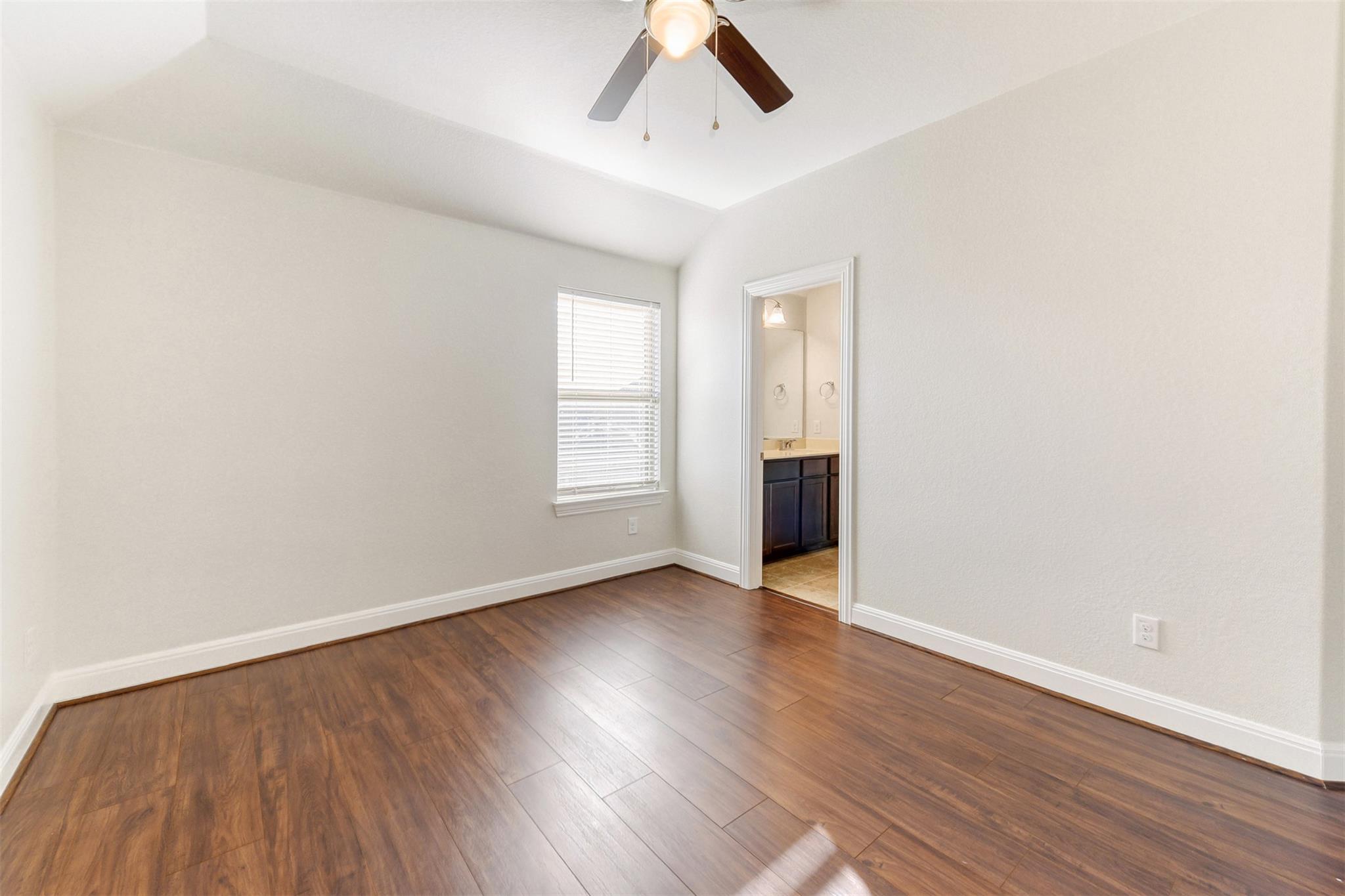 20528 Woodvine Avenue Pflugerville TX 78660