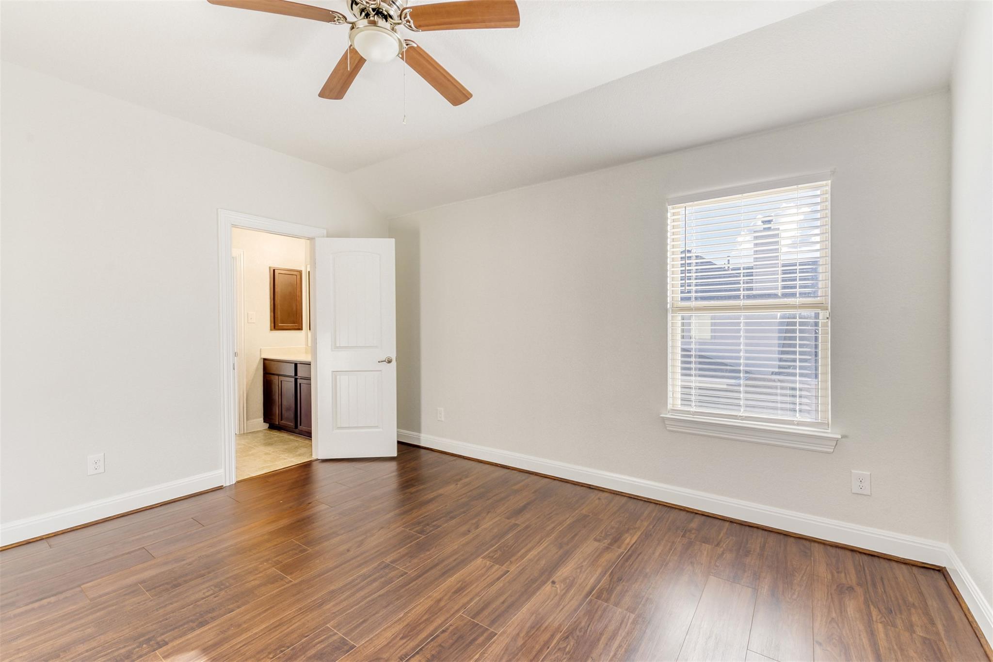 20528 Woodvine Avenue Pflugerville TX 78660