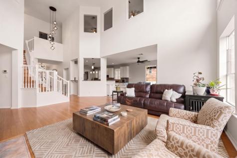 2624 Niemann Drive Austin TX 78748