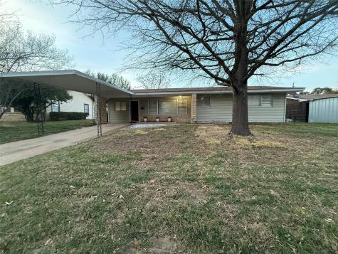 1404 Alcoa Avenue Rockdale TX 76567