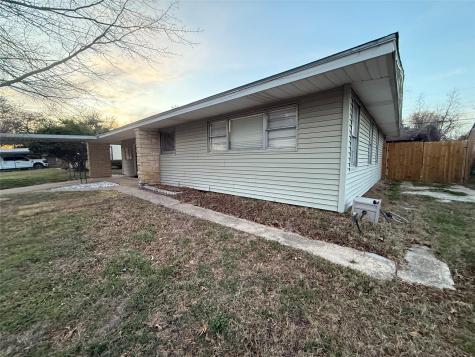 1404 Alcoa Avenue Rockdale TX 76567