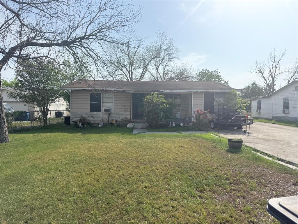 137 N Kowald Lane New Braunfels TX 78130