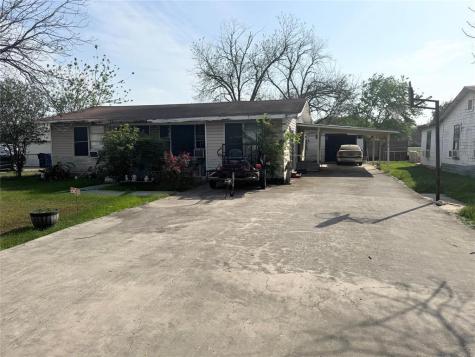 137 N Kowald Lane New Braunfels TX 78130