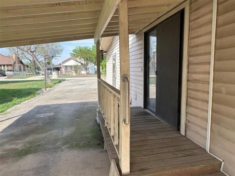 137 N Kowald Lane New Braunfels TX 78130