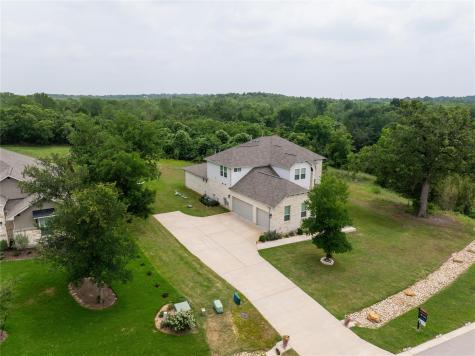 121 Black Talon Lane Cedar Creek TX 78612