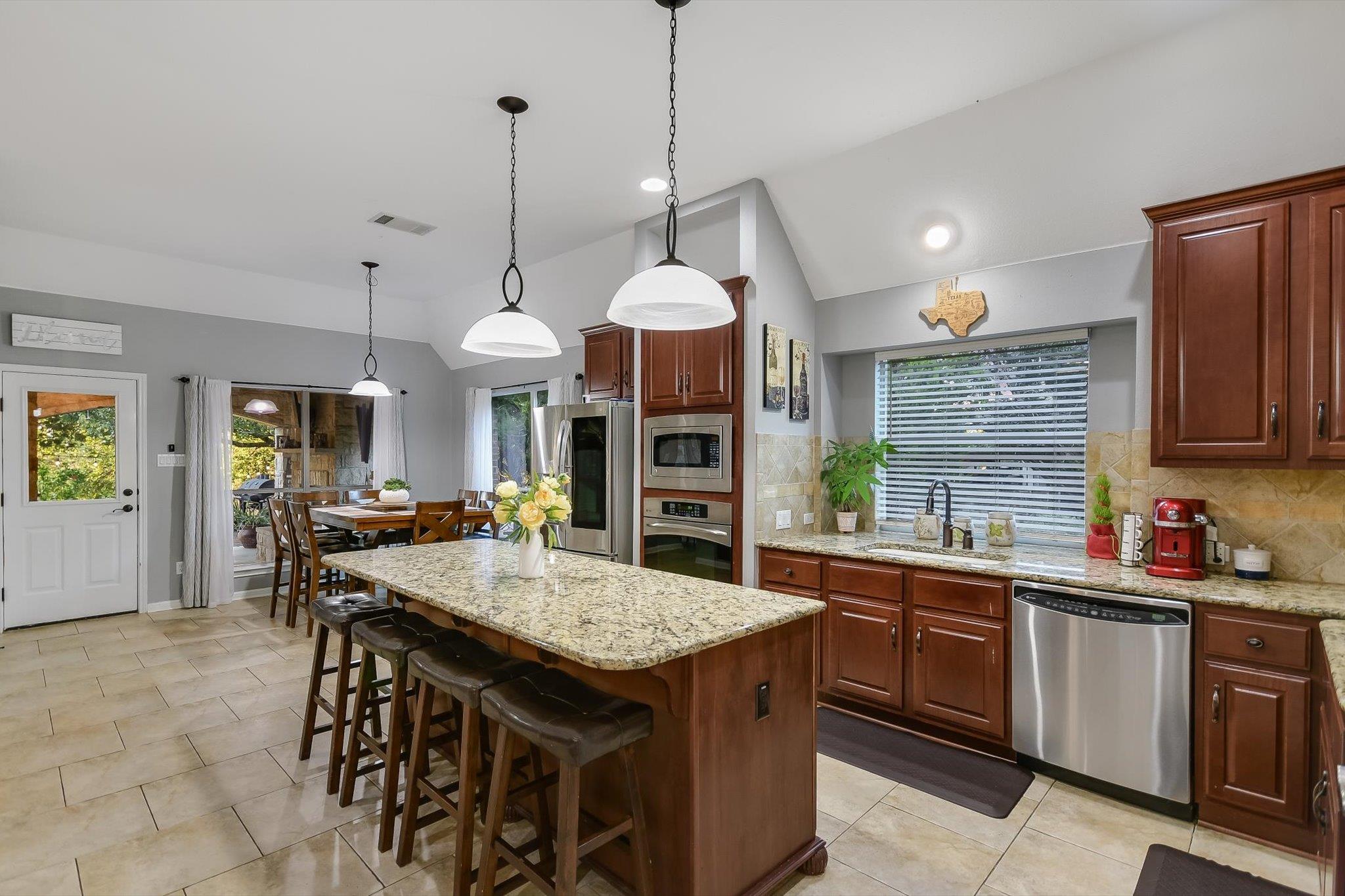 300 Wesley Ridge Drive Spicewood TX 78669